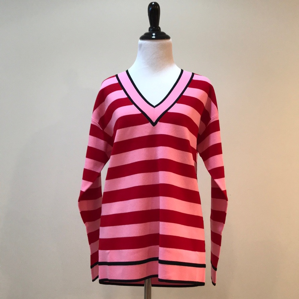 DIANE VON FURSTENBERG Deep V Knit Top